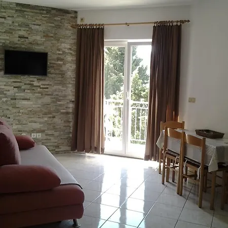 Sunny Blue 아파트 *